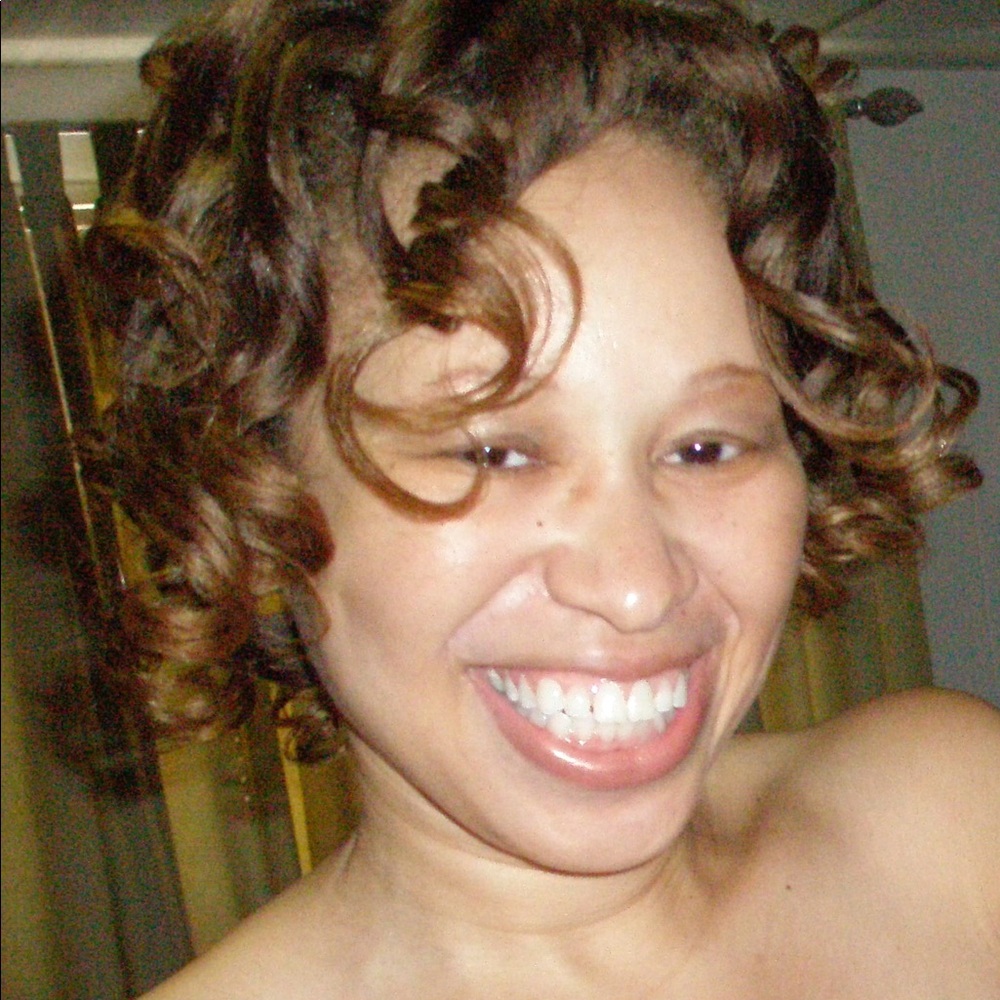 Meet your Posher, Yvonne